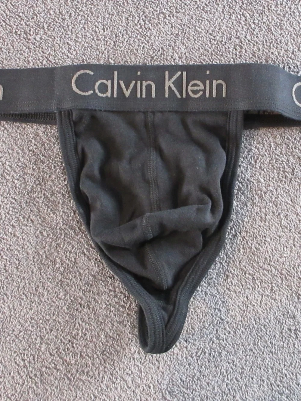 Men's Calvin Klein body cotton thong - XL - rare and discontinued